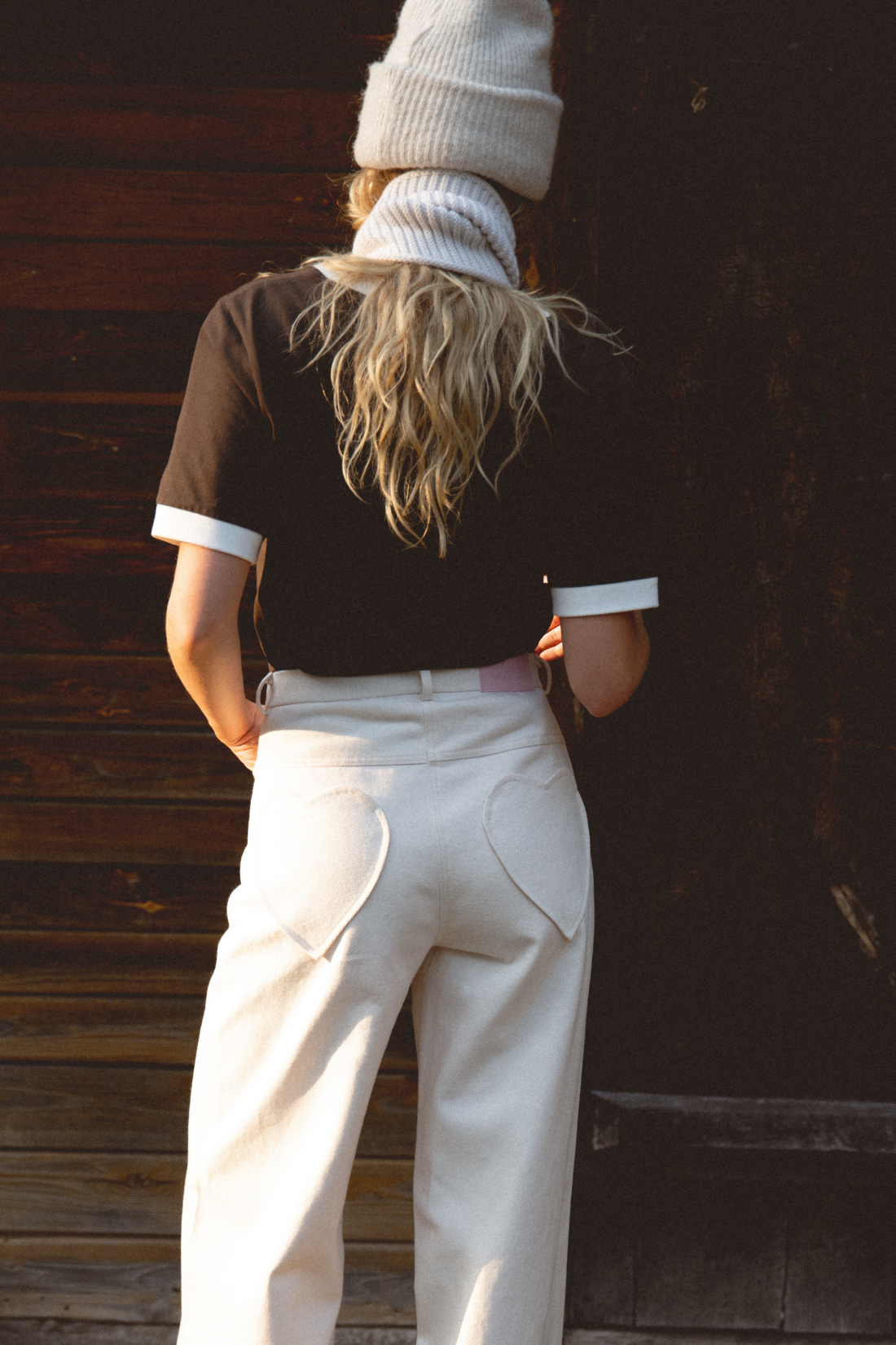 T-SHIRT V-NECK FELICITA CZEKOLADOWY