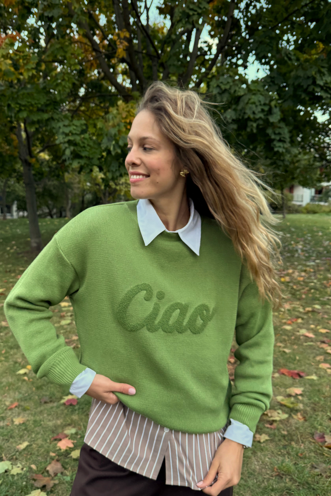 SWETER SADIE OLIWKOWY Z BAWEŁNY ORGANICZNEJ