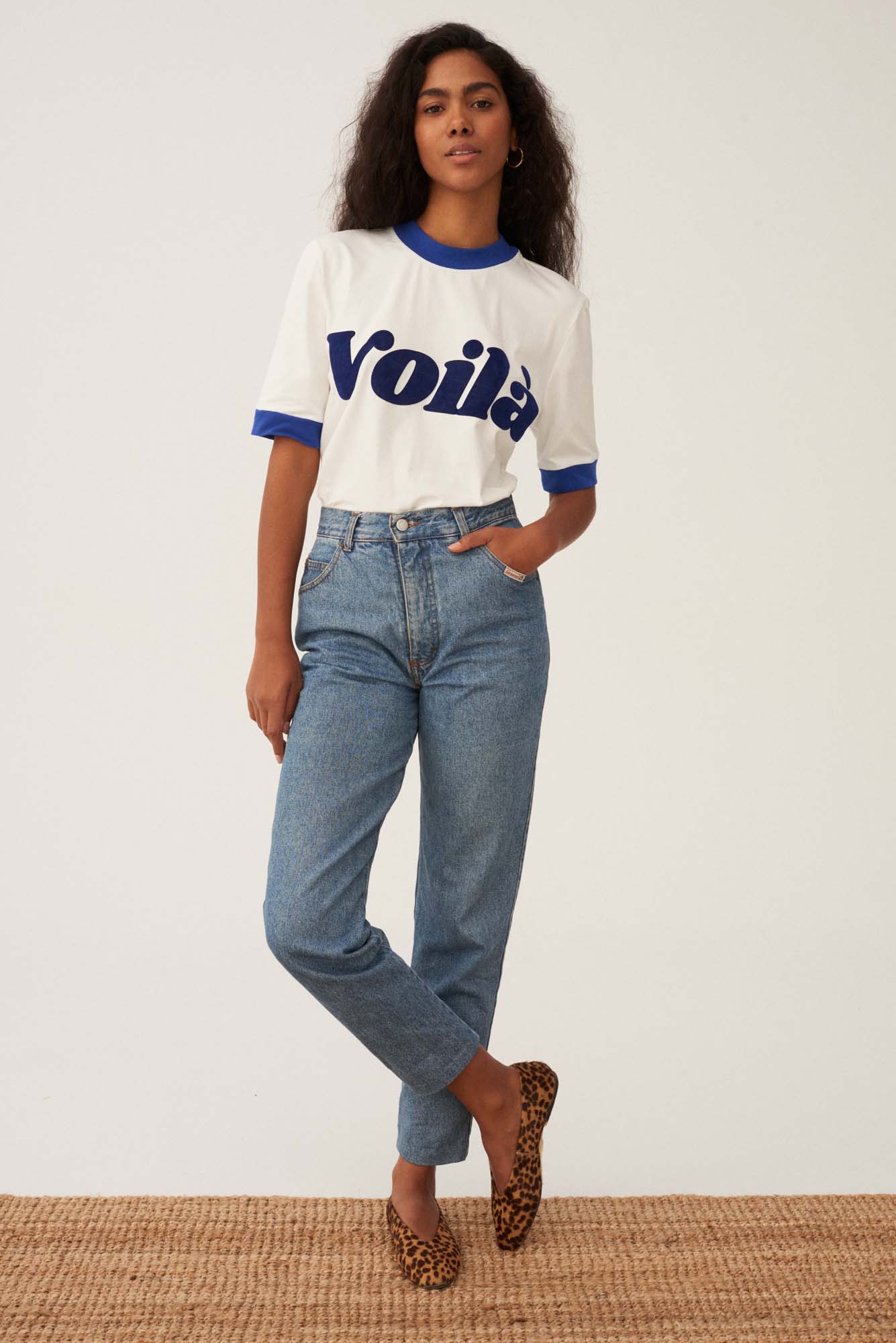 T-SHIRT VOILA