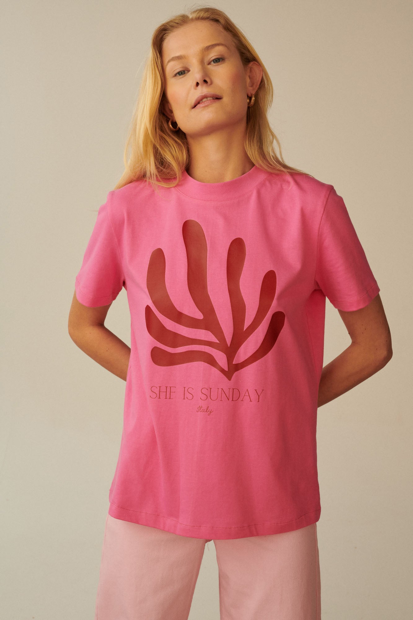 T-SHIRT SHE IS SUNDAY ITALIA PINK
