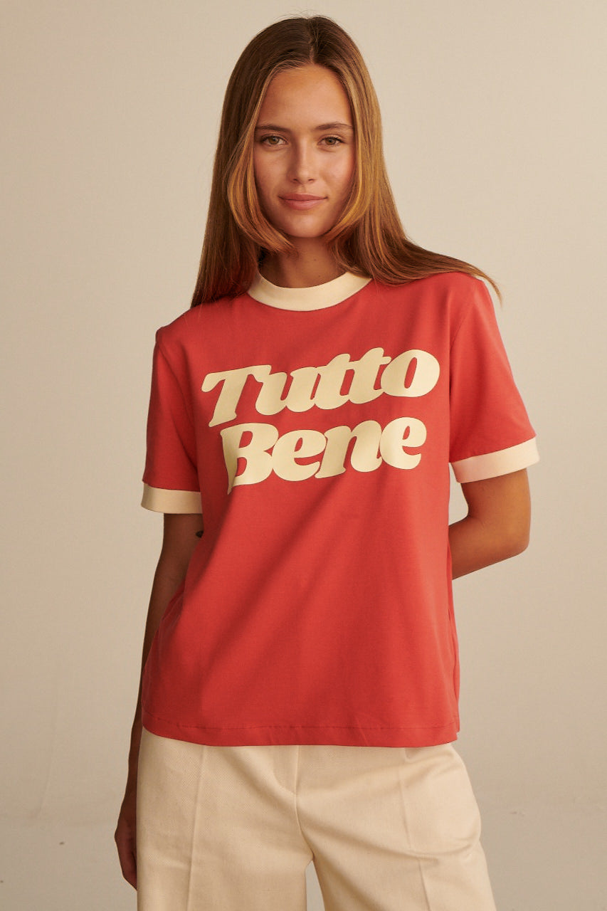 T-SHIRT TUTTO BENE RETRO RED