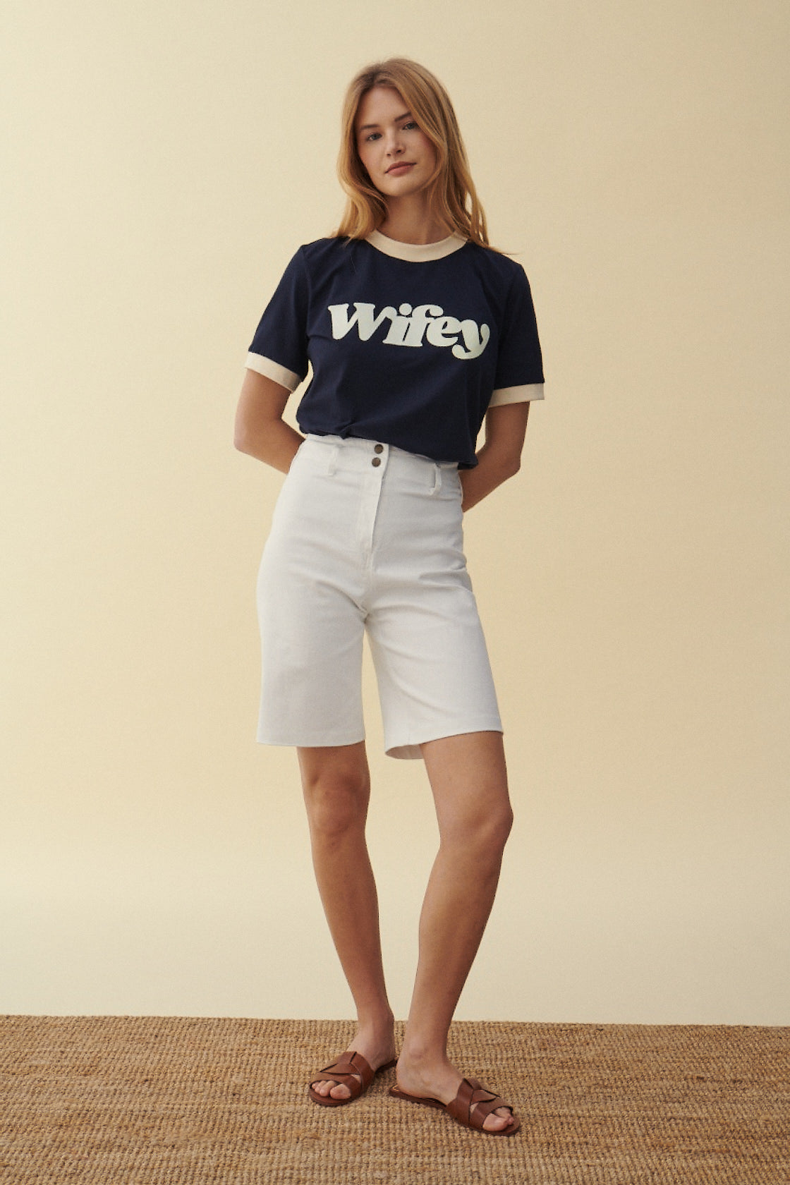 T-SHIRT WIFEY
