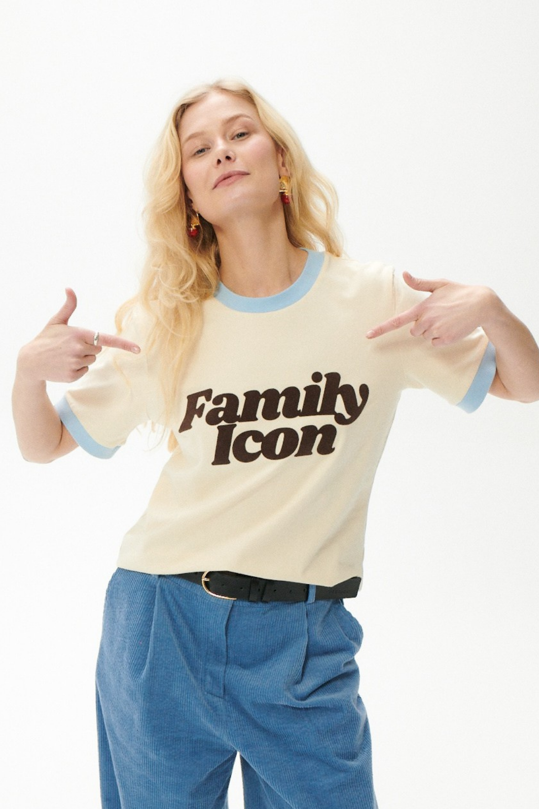 Family Icon T-Shirt Ecru