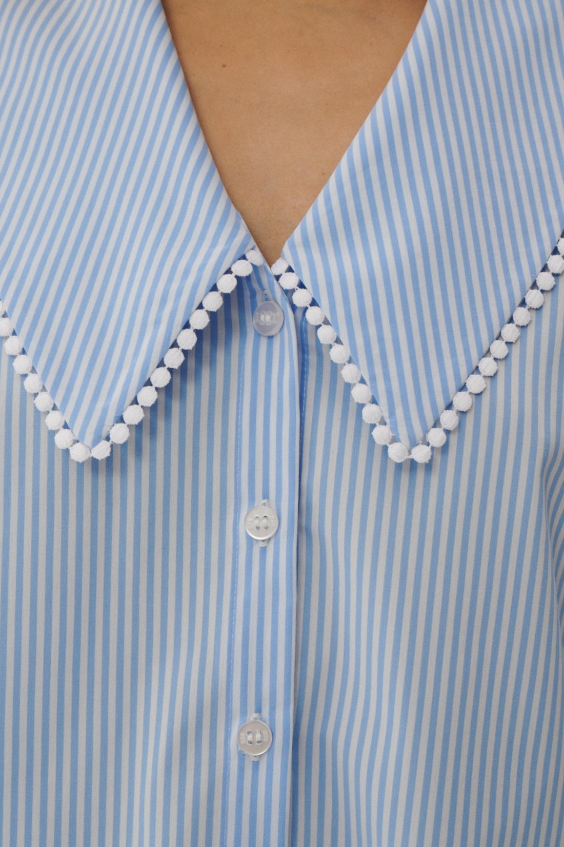 KOSZULA PETITE W PASKI NIEBIESKA