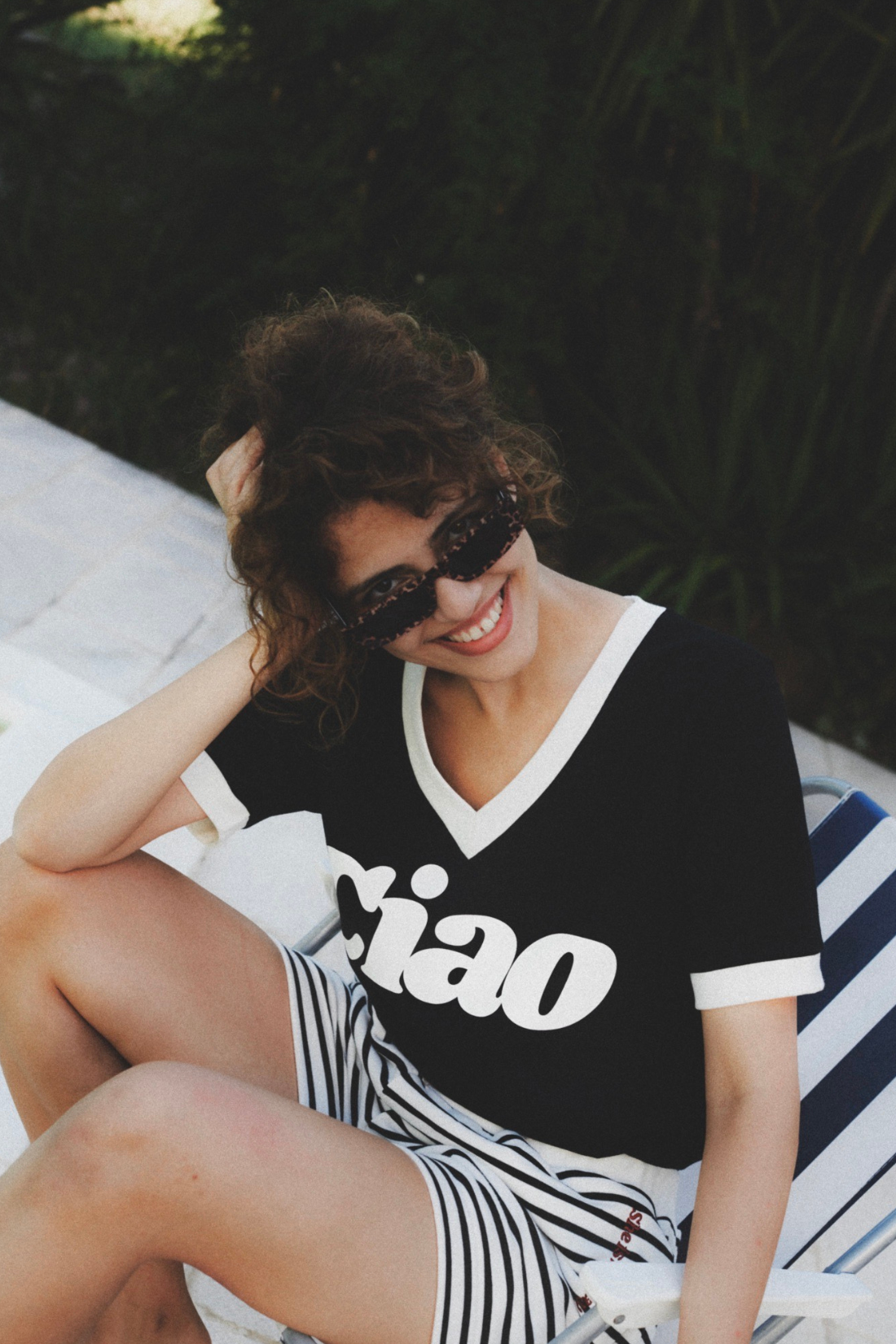 T-SHIRT CIAO V-NECK BLACK
