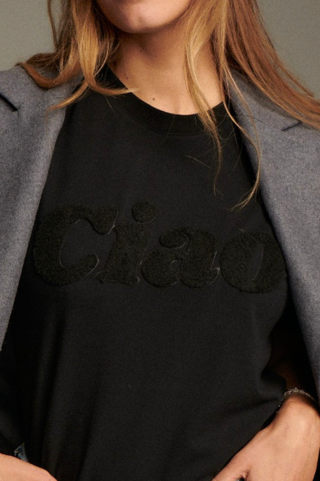 T-SHIRT CIAO CZARNY CHENILLE