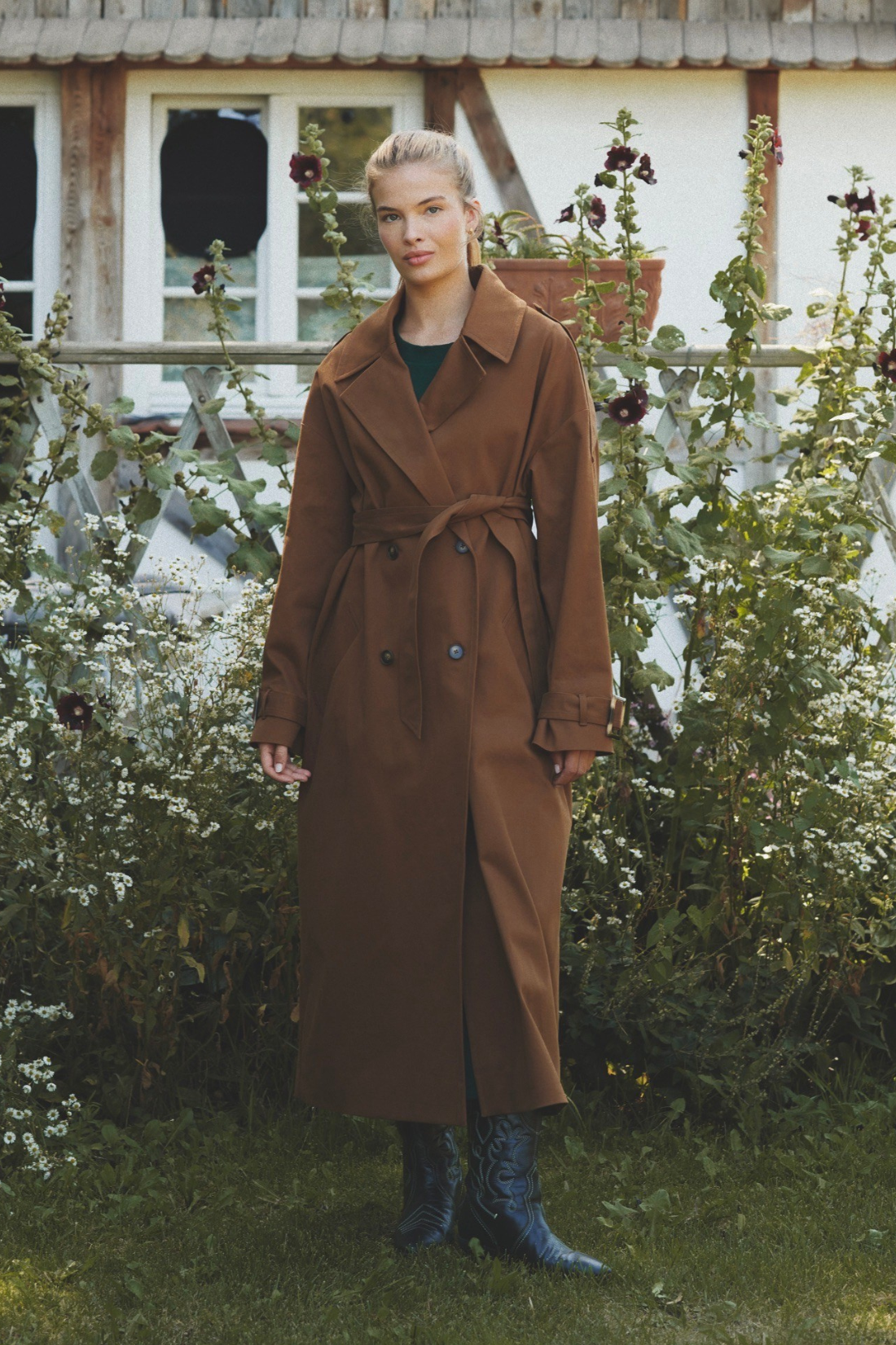 TRENCH GAIA ORZECHOWY