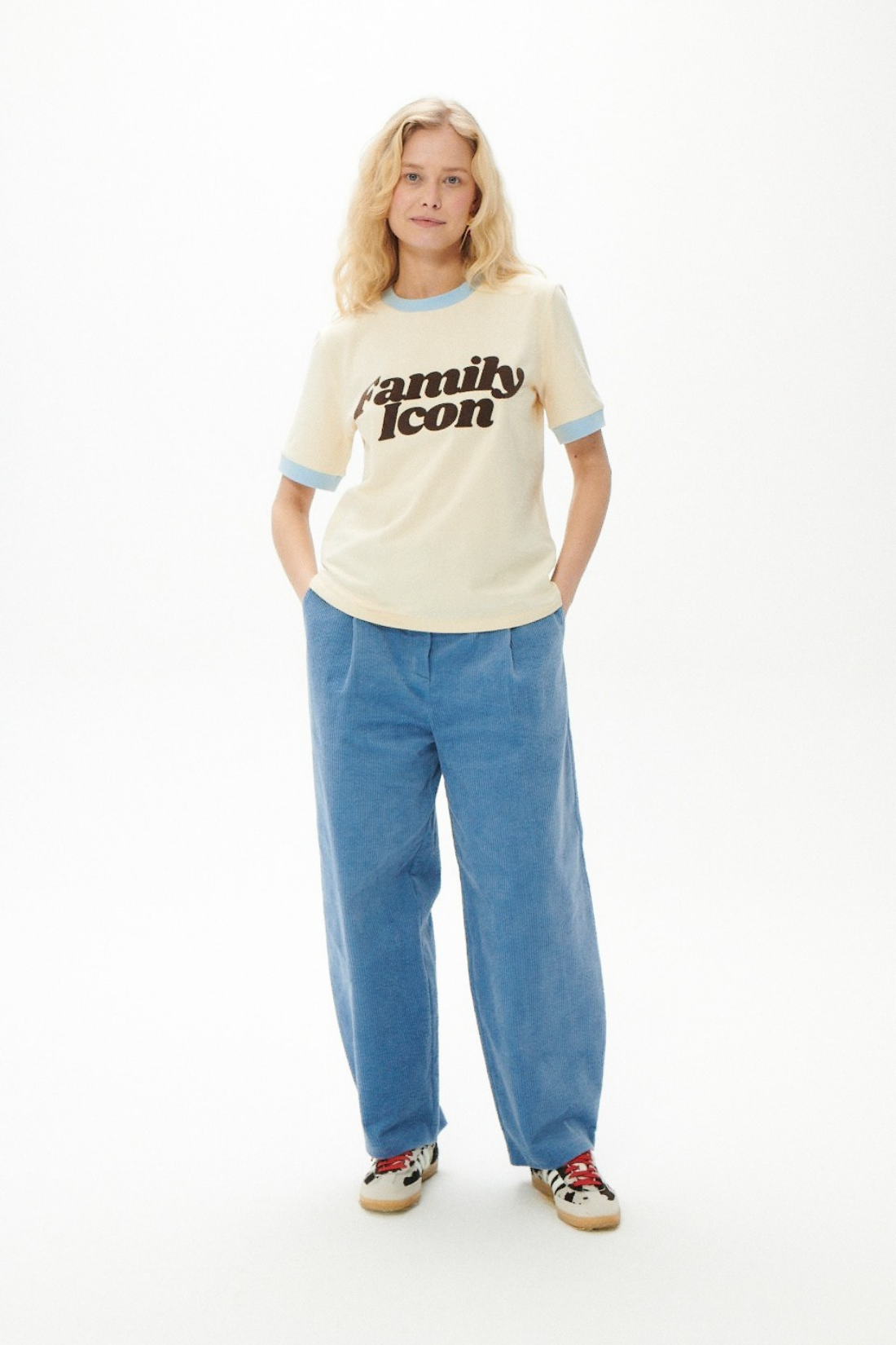 Family Icon T-Shirt Ecru