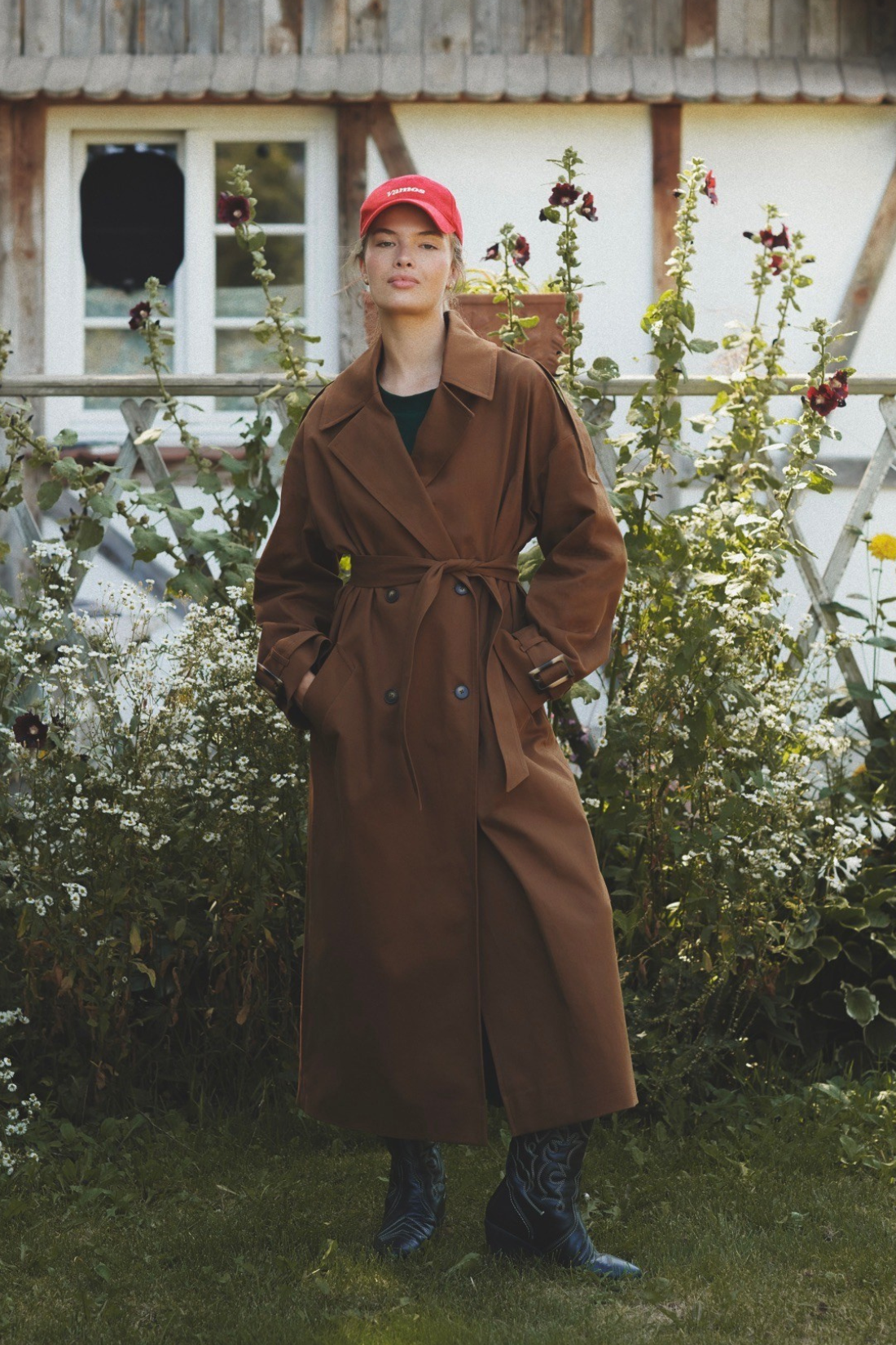 TRENCH GAIA ORZECHOWY