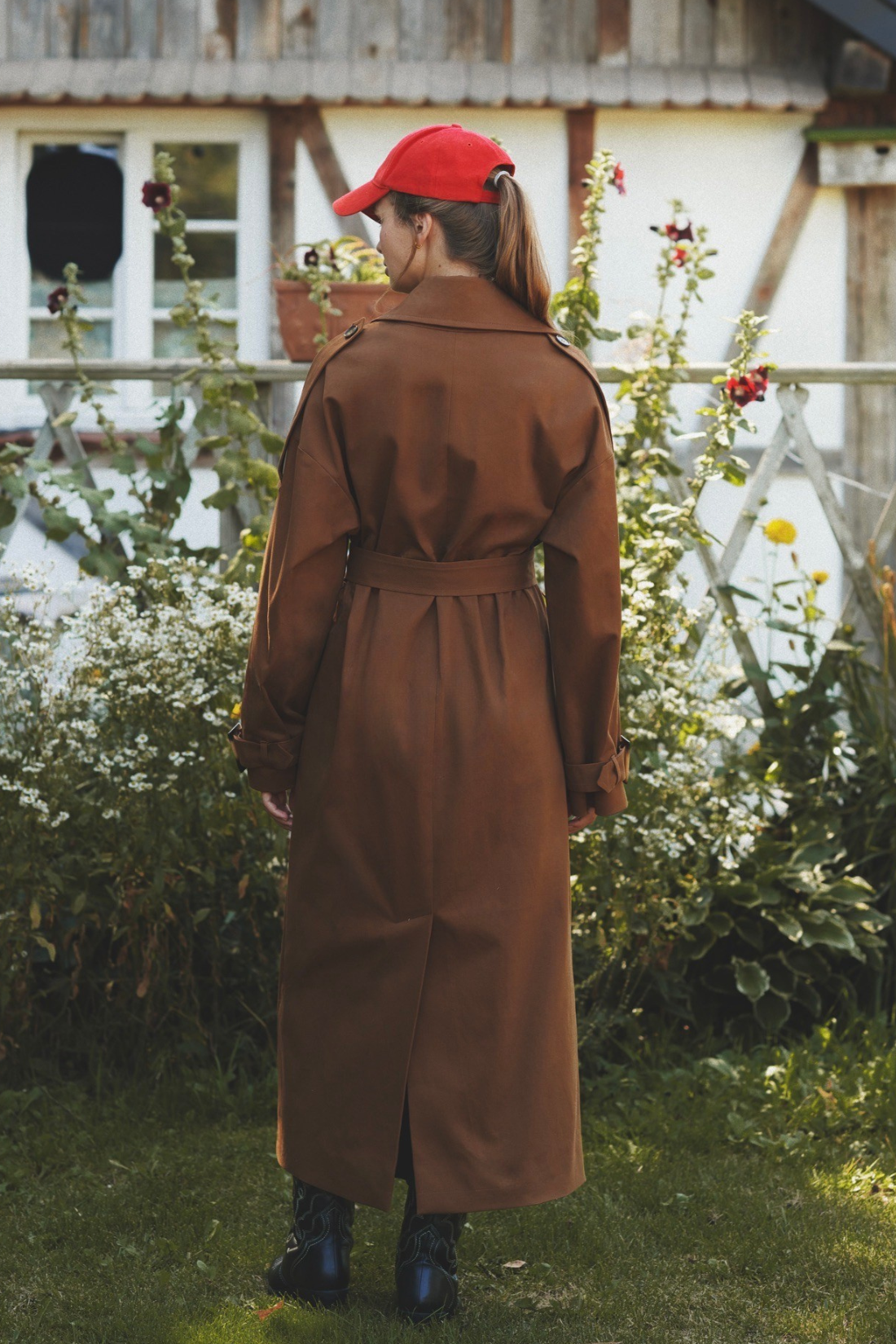 TRENCH GAIA ORZECHOWY