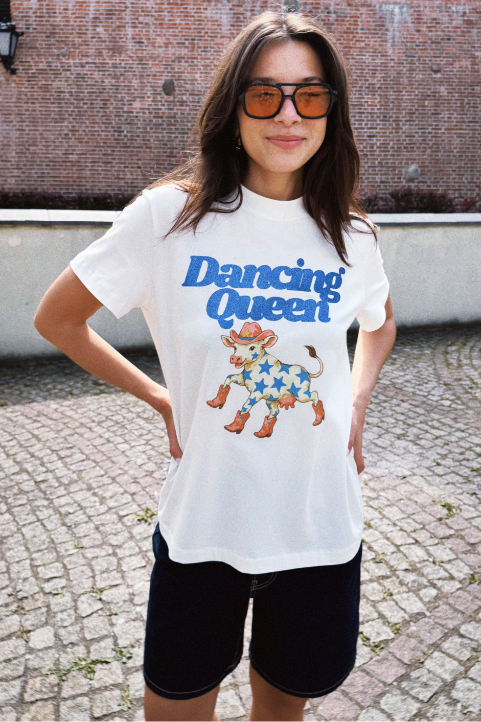 T-SHIRT DANCING COW
