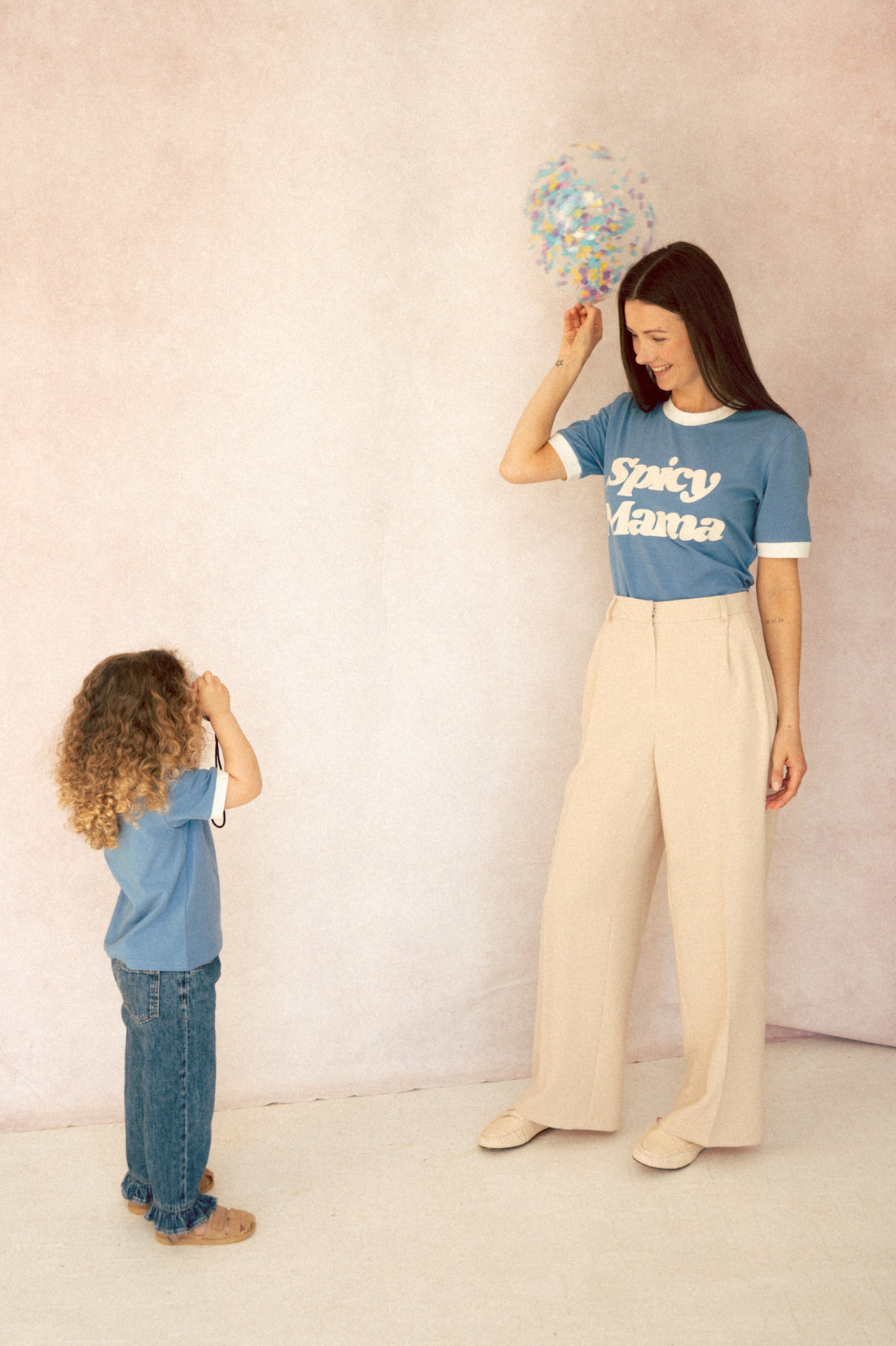 T-SHIRT SPICY MAMA NIEBIESKI