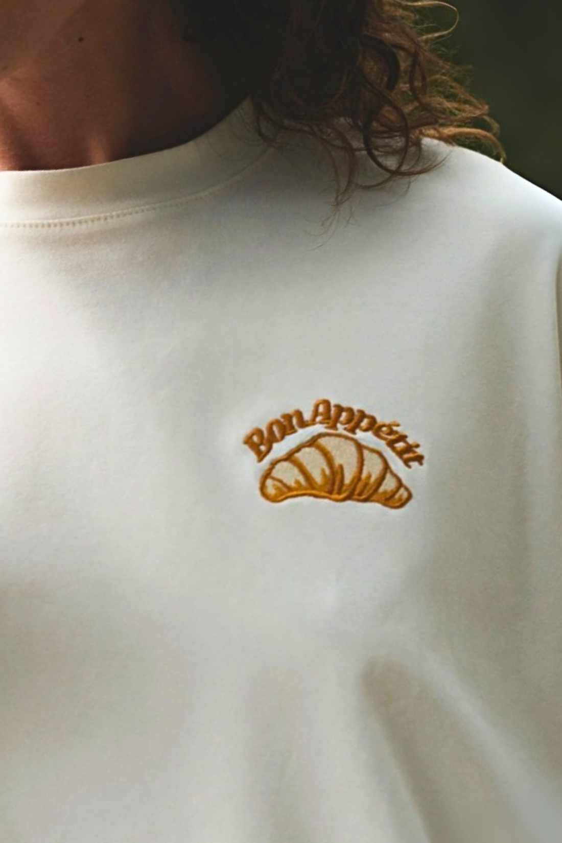 T-SHIRT BOXY CROISSANT BIAŁY