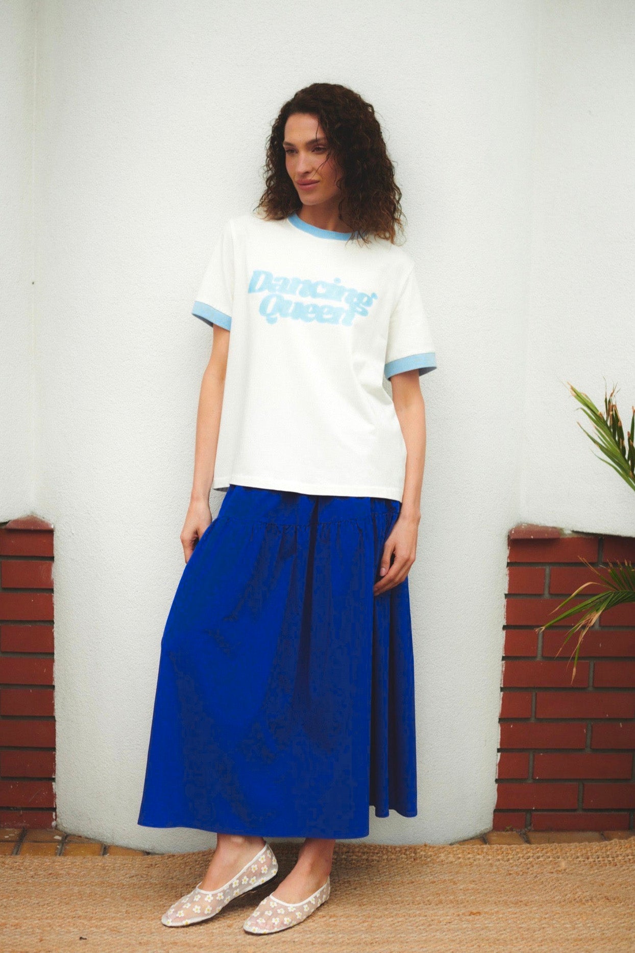 T-SHIRT QUEEN BIAŁY