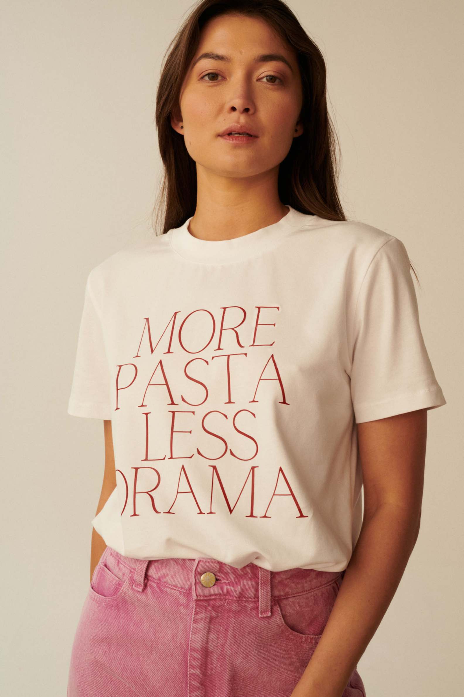 T-SHIRT MORE PASTA LESS DRAMA BIAŁY