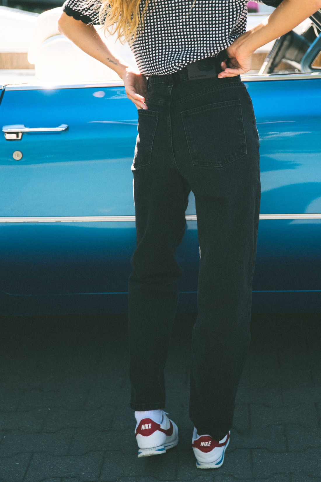 ELARA BARREL STANDARD JEANS DARK BLUE