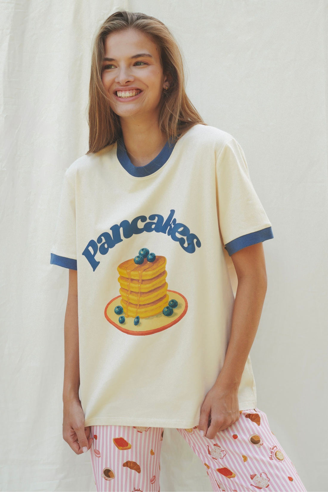 T-SHIRT PANCAKES KREMOWY