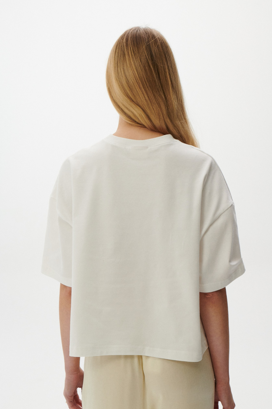 T-SHIRT PERŁA BOXY KREMOWY