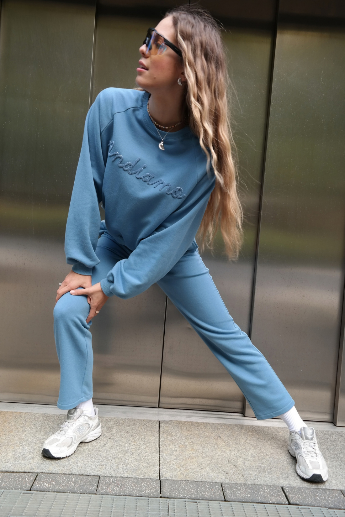 AMORE MORELOWA SWEATSHIRT