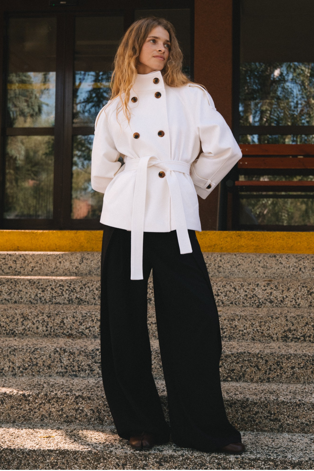 DOLORES ECRU SWEATSHIRT WITH BLACK STRIPES