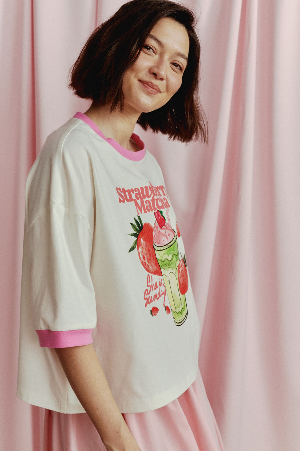 T-SHIRT STRAWBERRY MATCHA BOXY