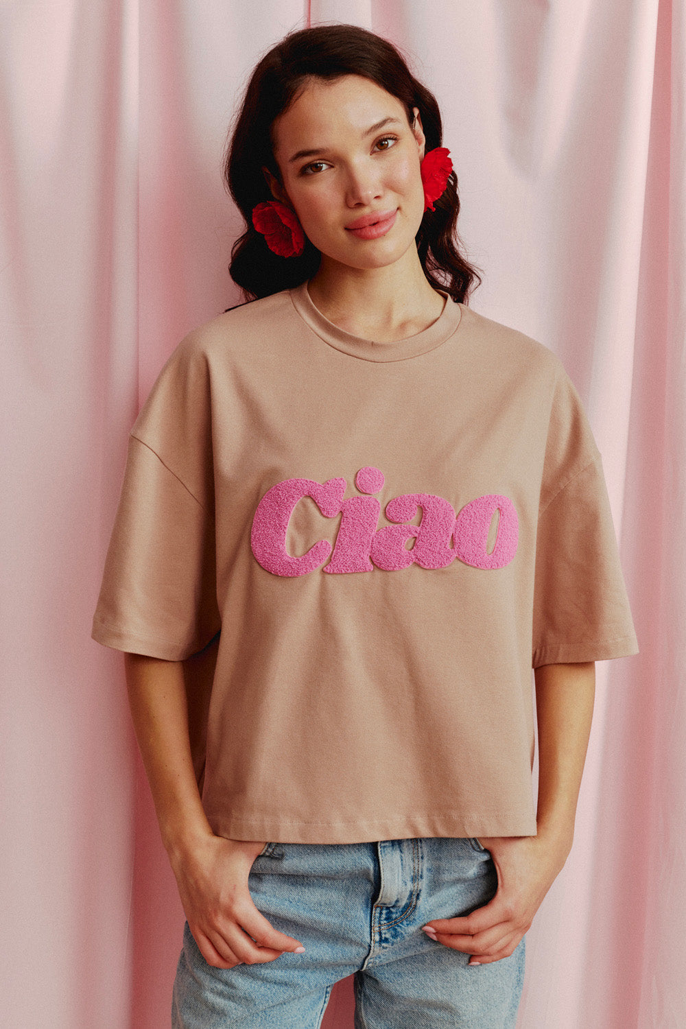 T-SHIRT CIAO BOXY BEŻOWY