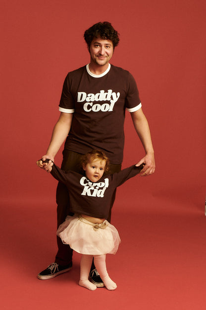 T-SHIRT DADDY COOL CZEKOLADOWY