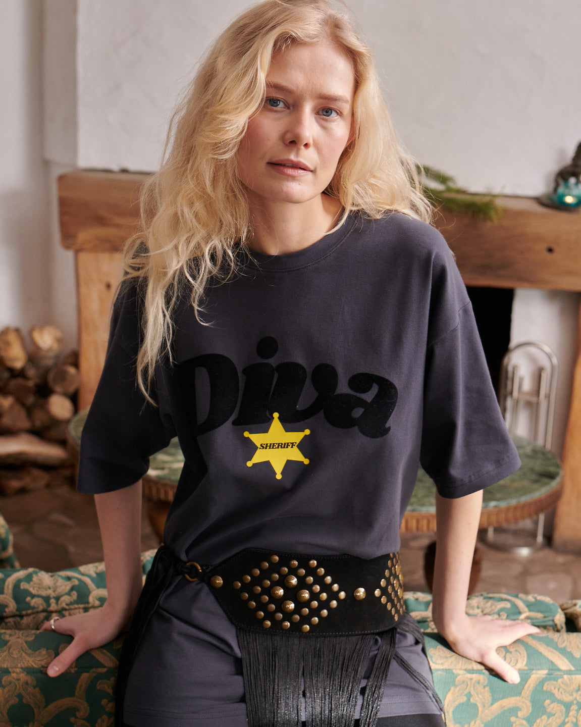 T-SHIRT DIVA SZARY