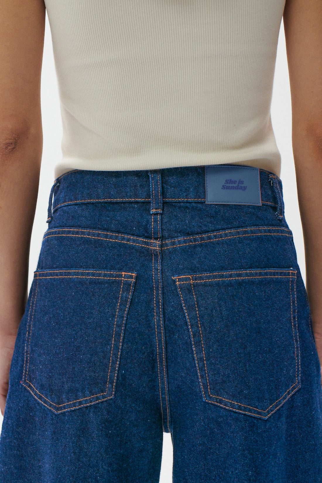 ELARA BARREL TALL JEANS DARK BLUE