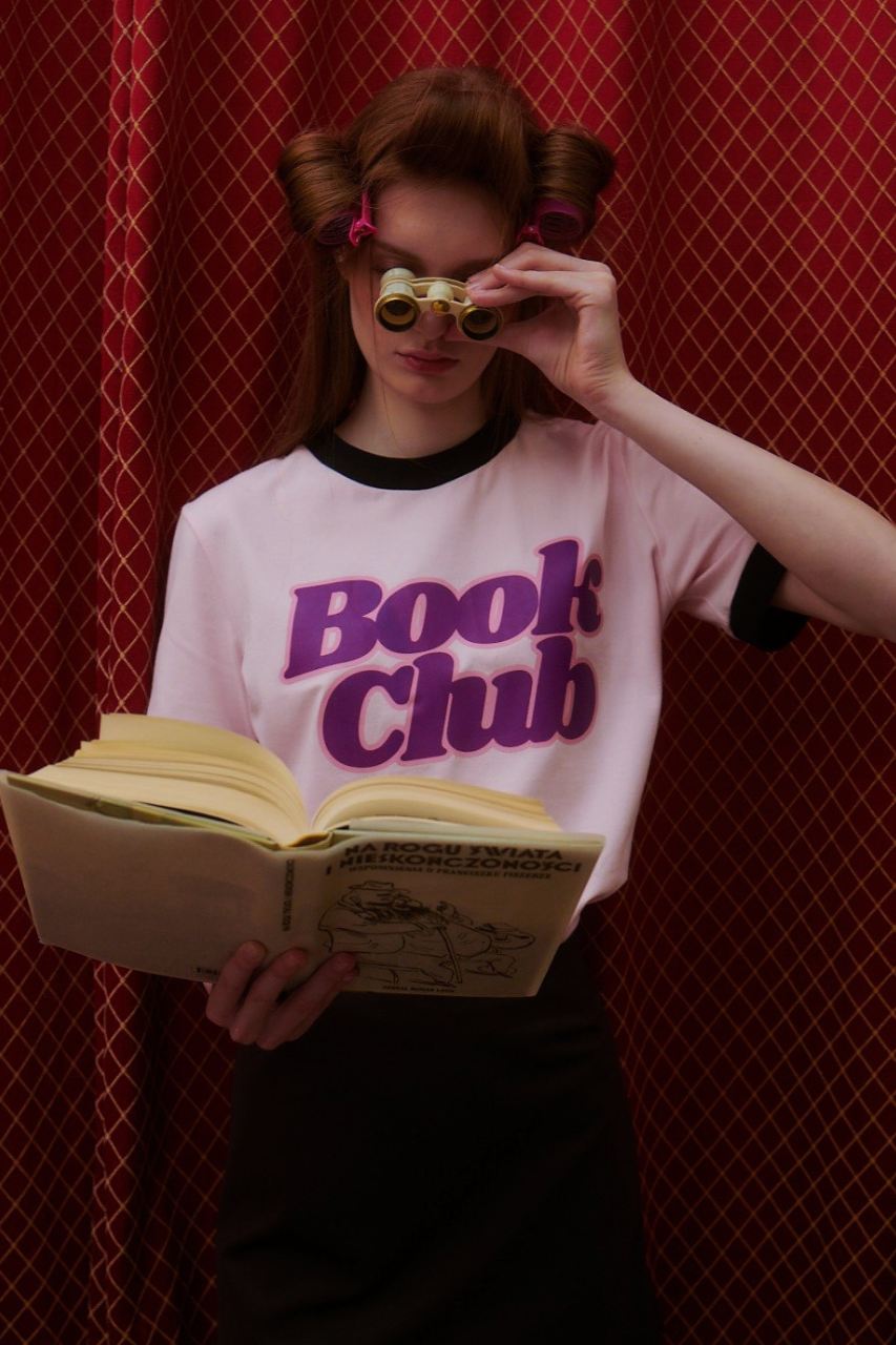 T-SHIRT BOOK CLUB