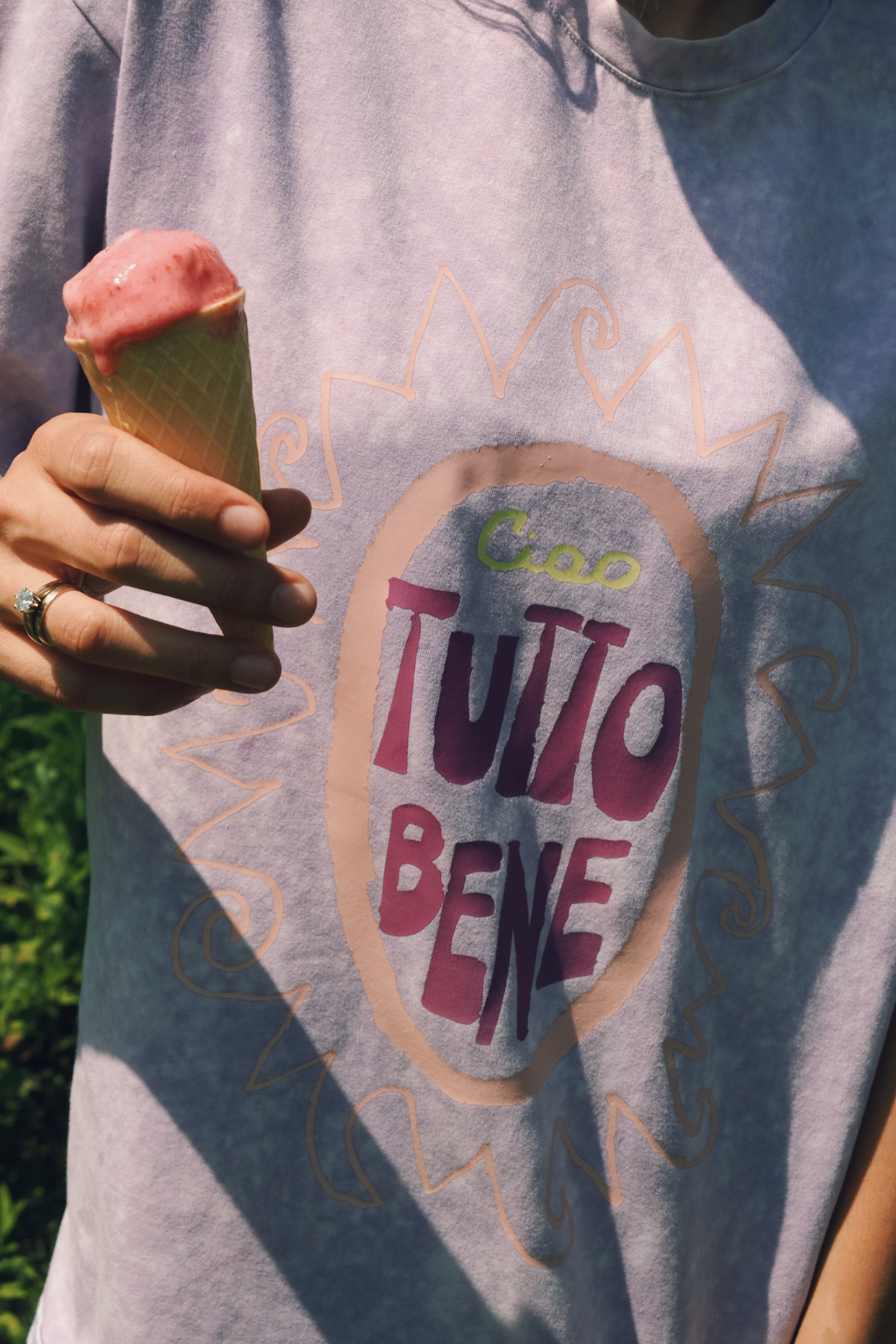 BLUE V-NECK FELICITA T-SHIRT