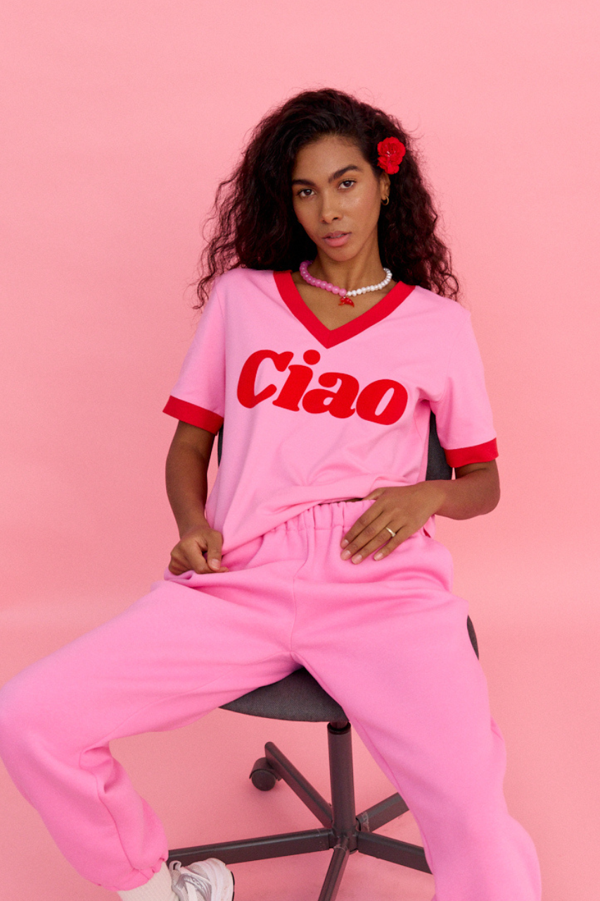 T-SHIRT CIAO SUNDAY V-NECK