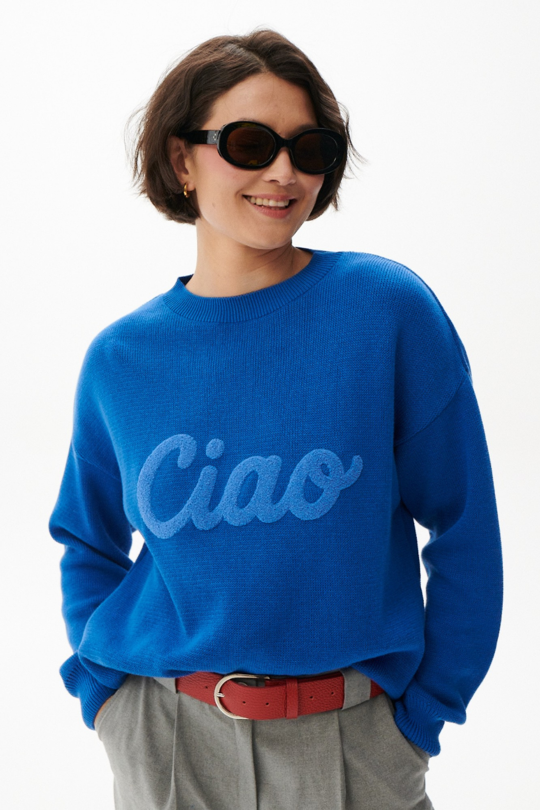 SWETER SADIE KOBALTOWY Z BAWEŁNY ORGANICZNEJ