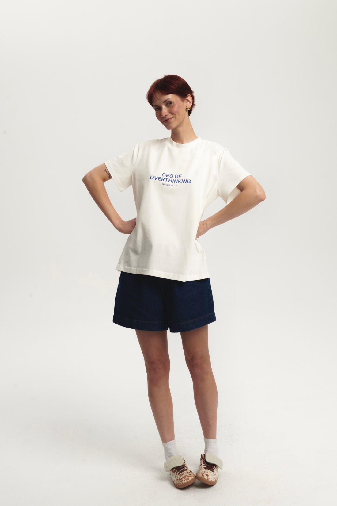 T-SHIRT CEO OF OVERTHINKING ECRU