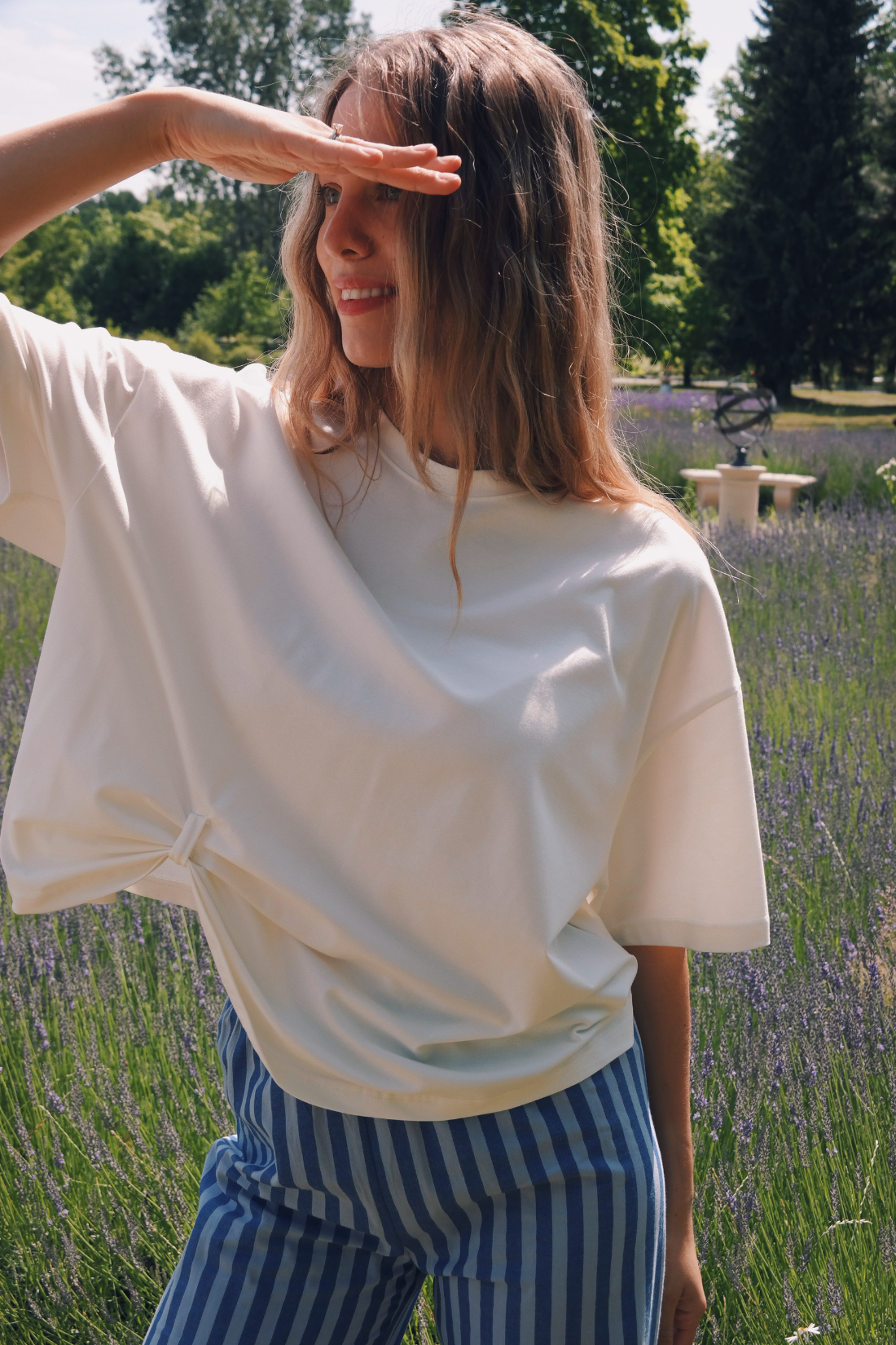 BLUE V-NECK FELICITA T-SHIRT