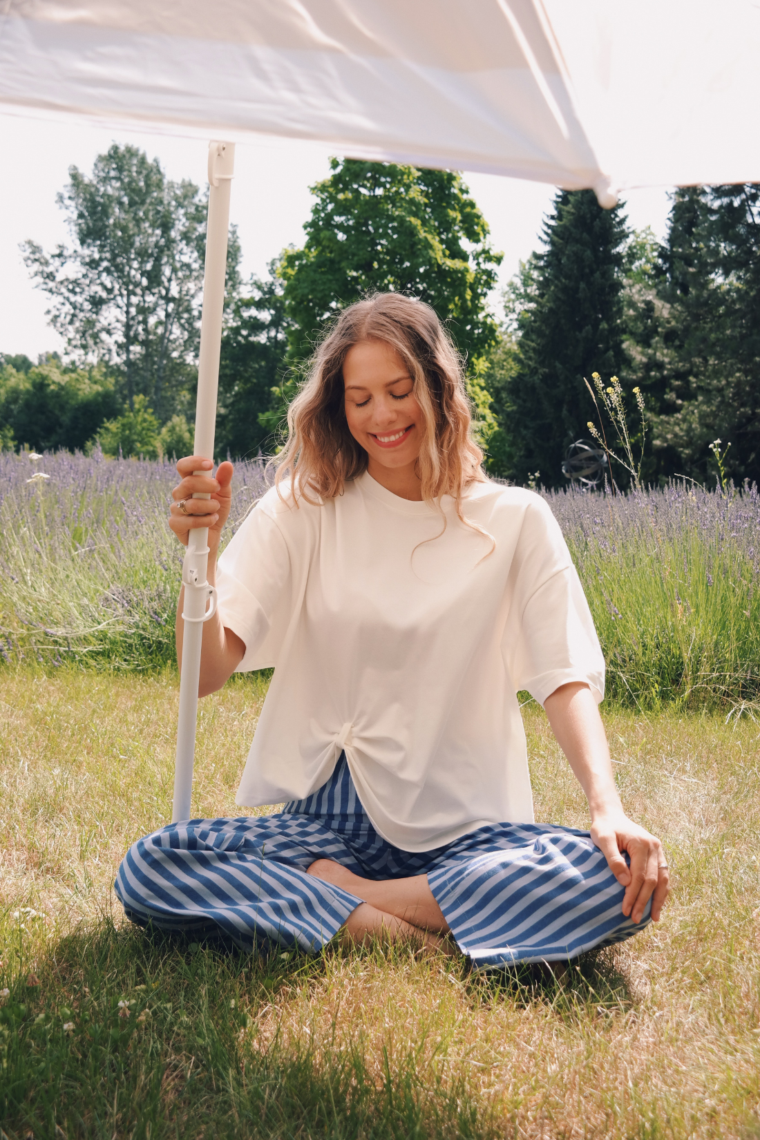 BLUE V-NECK FELICITA T-SHIRT
