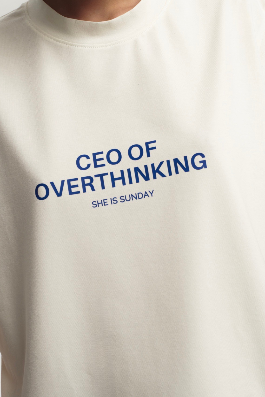 T-SHIRT CEO OF OVERTHINKING ECRU