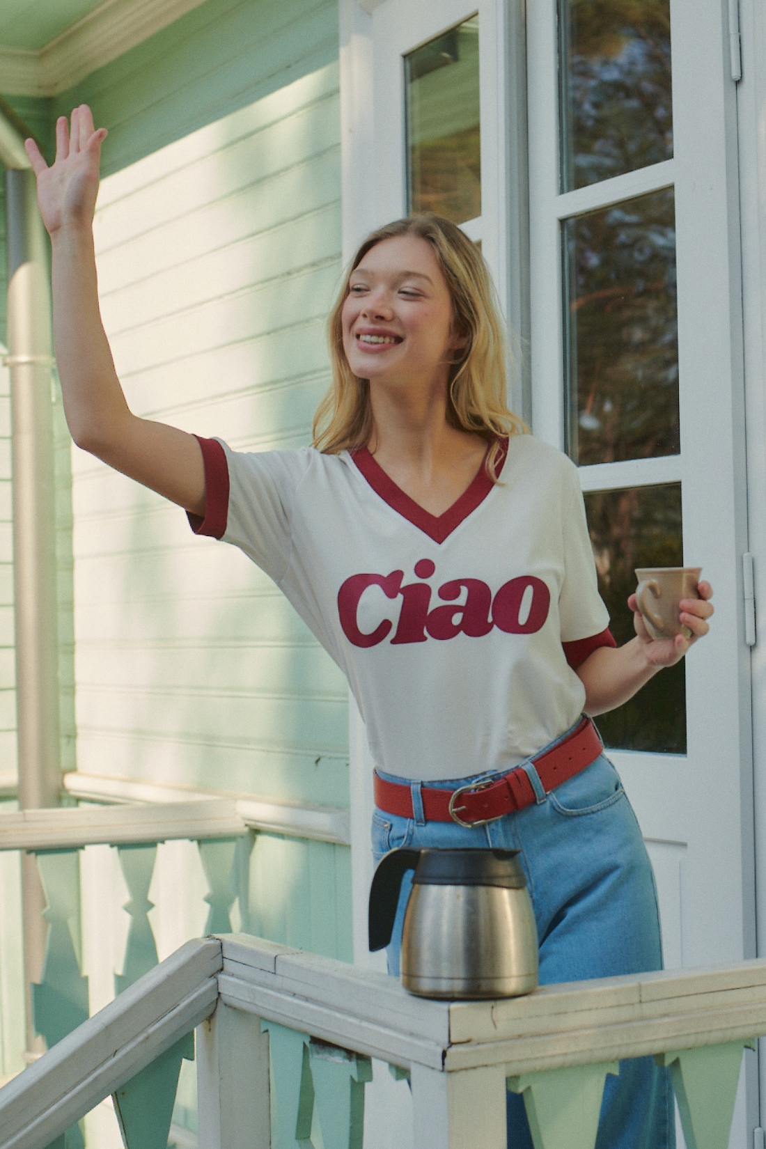 T-SHIRT CIAO V-NECK BIAŁY