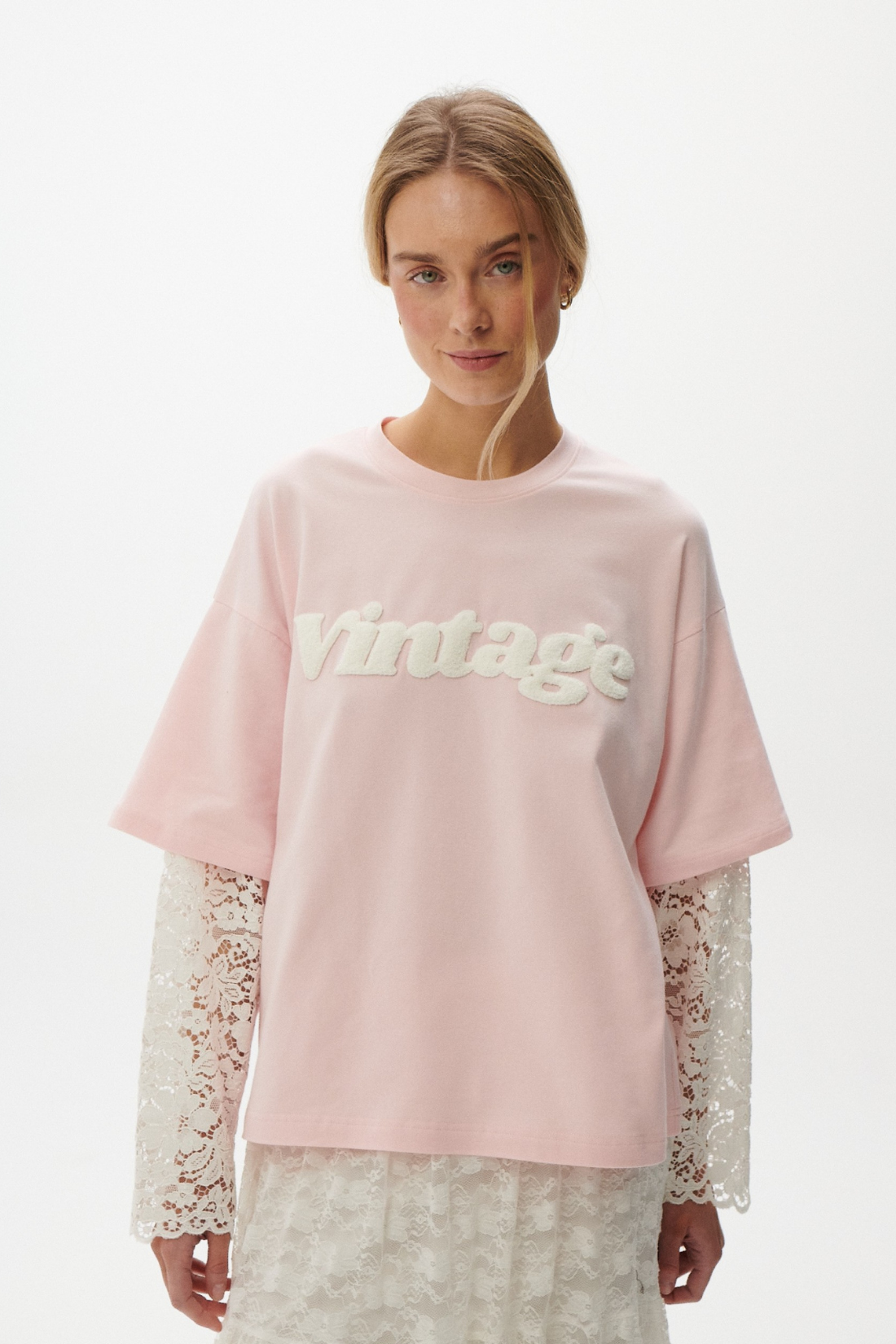 LONGSLEEVE VINTAGE RÓŻOWY Z KORONKĄ