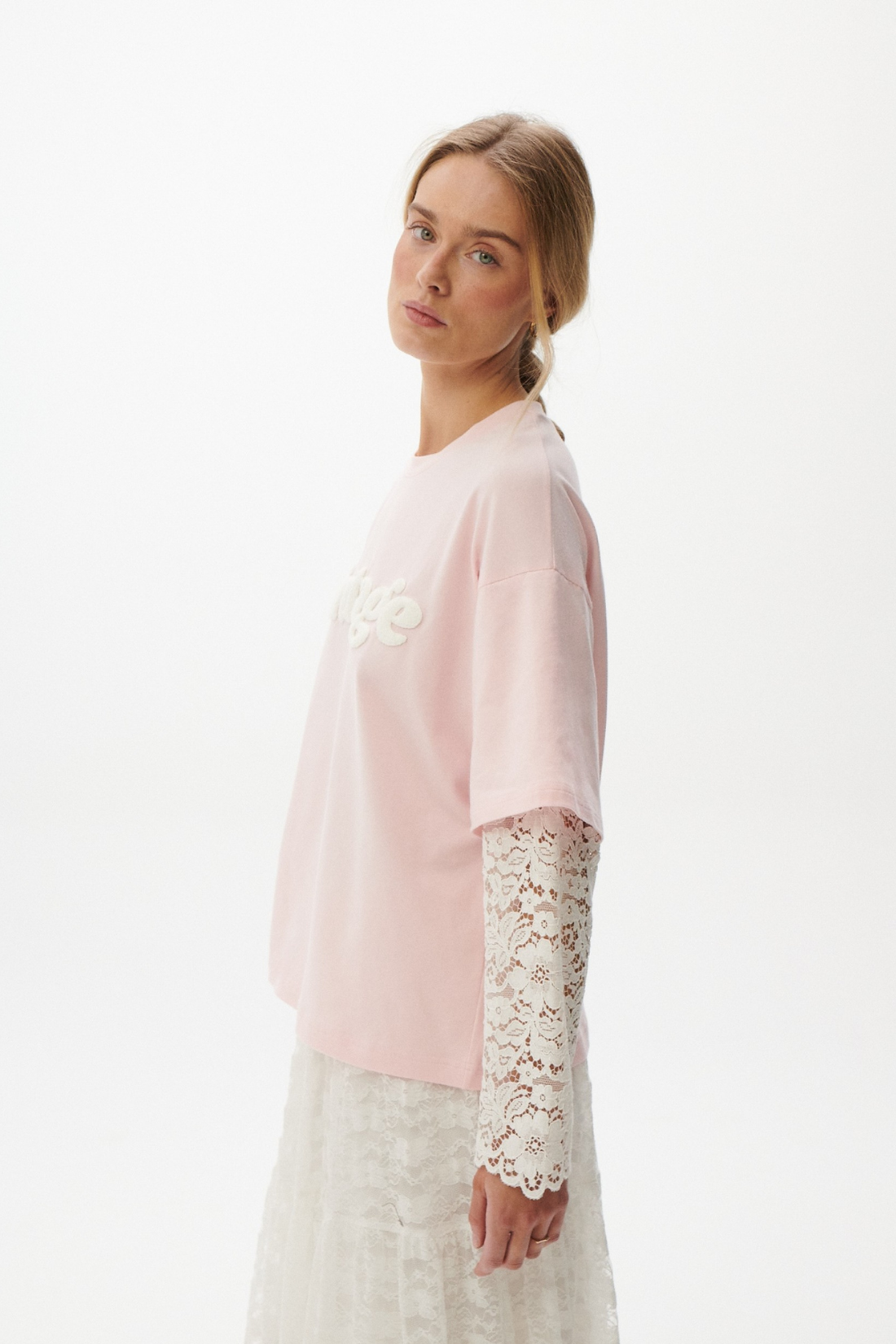 LONGSLEEVE VINTAGE RÓŻOWY Z KORONKĄ