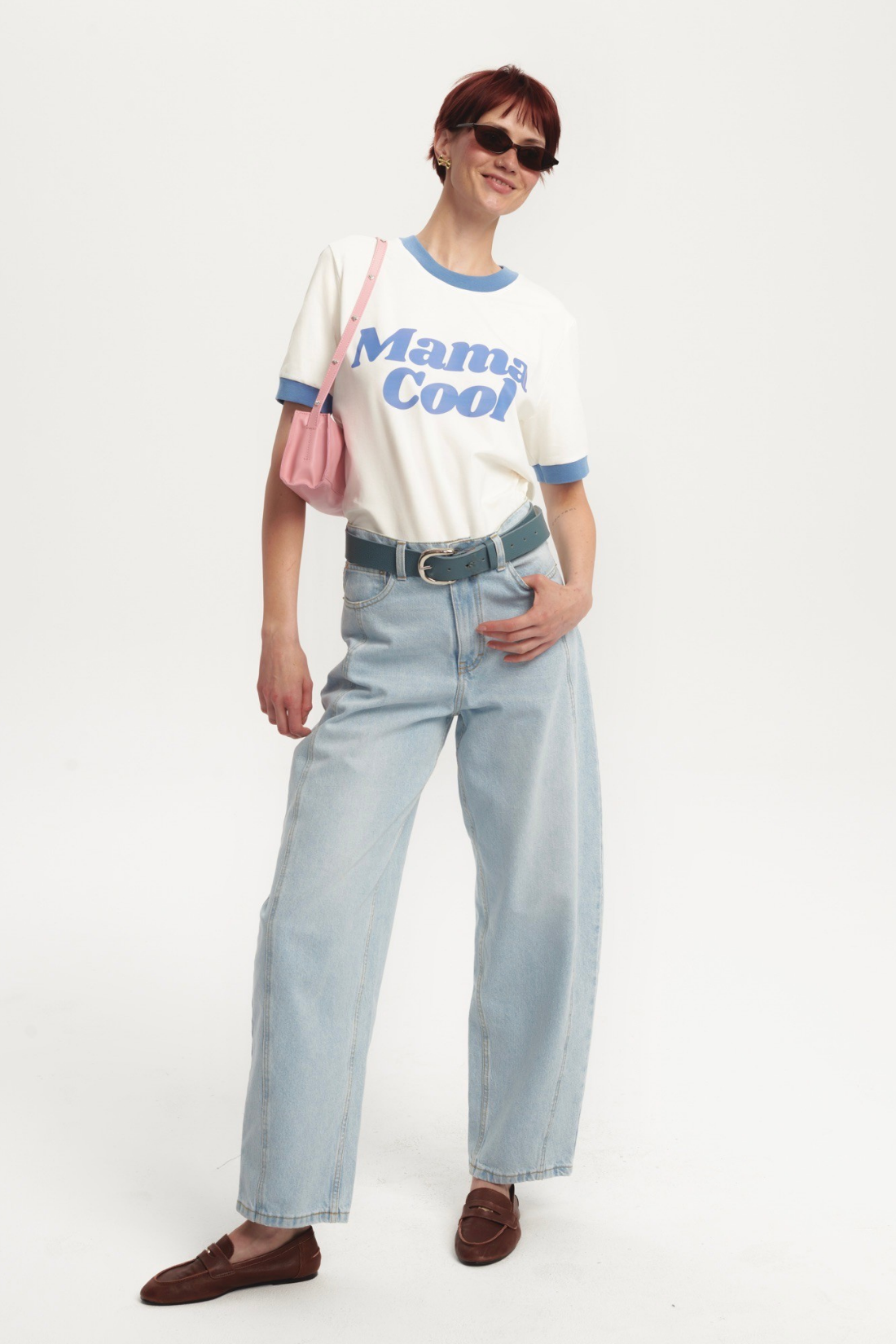 T-SHIRT MAMA COOL ŚMIETANKOWY
