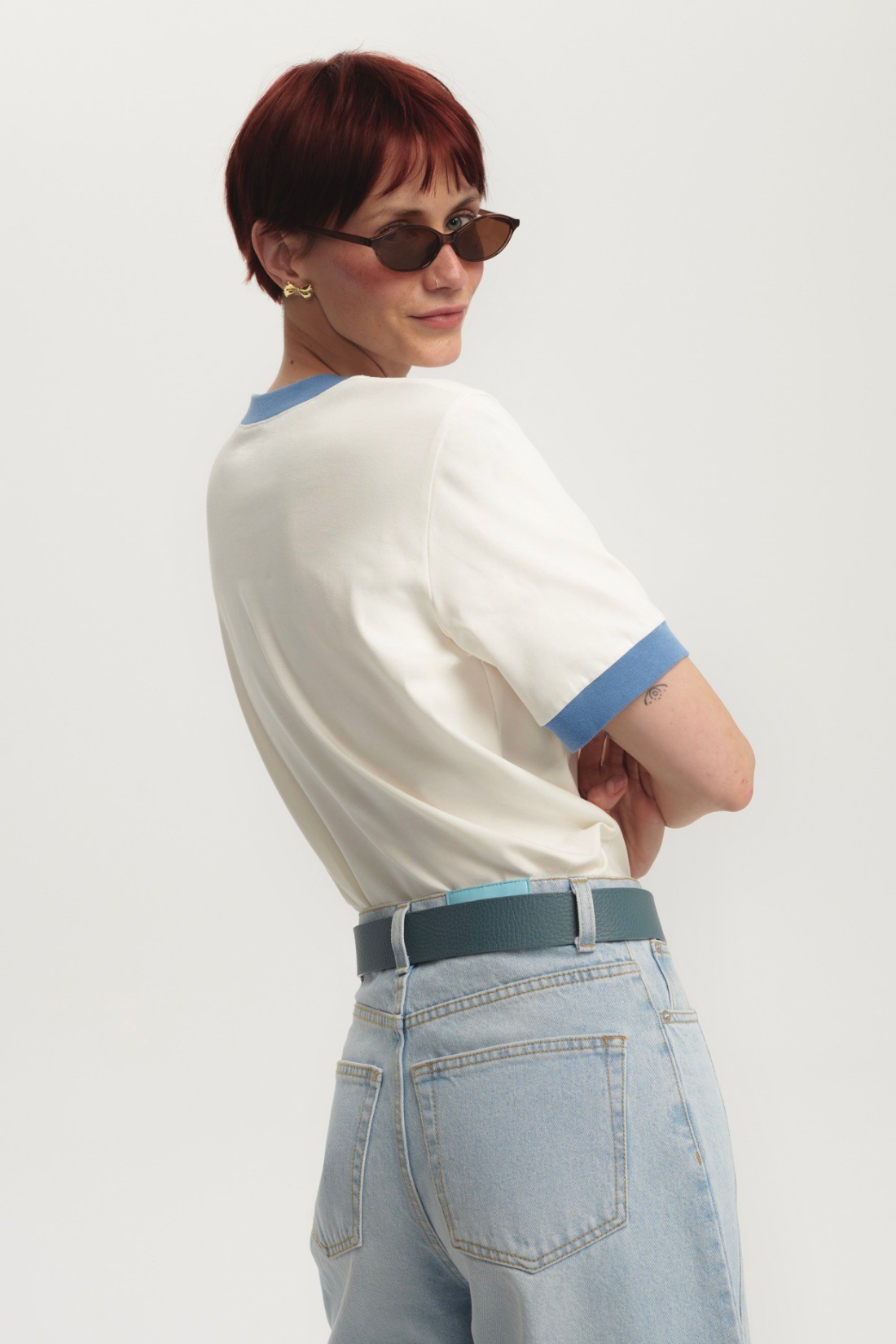 T-SHIRT MAMA COOL ŚMIETANKOWY