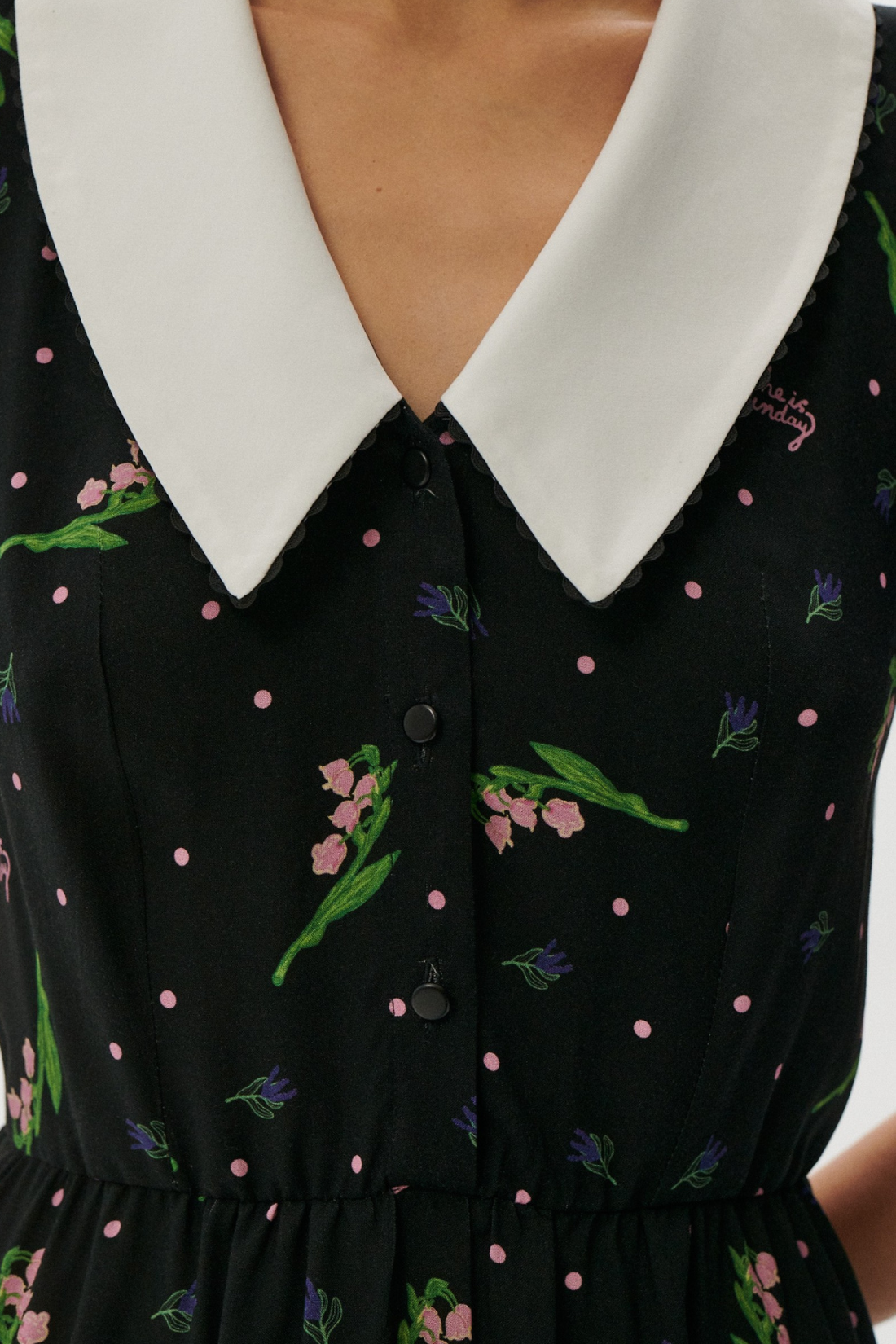 SUKIENKA BELLARIA CZARNA PRINT