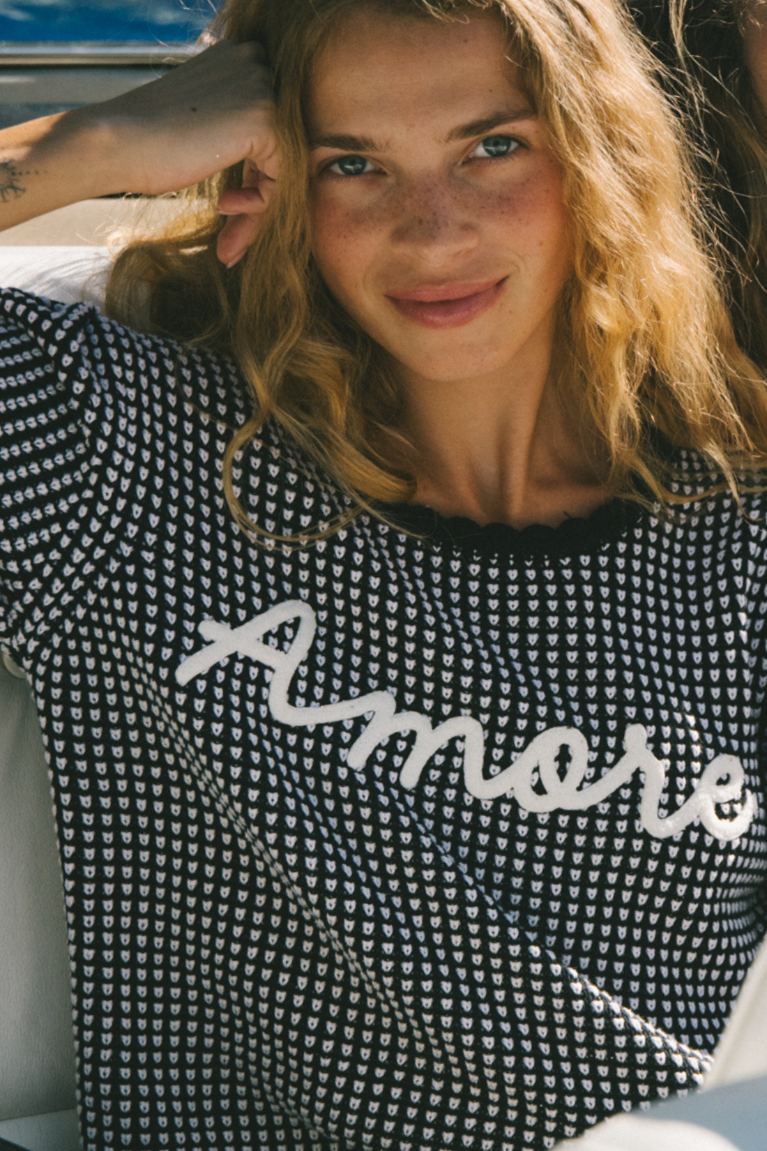 Frida Black and White T-Shirt Made of Organic Cotton