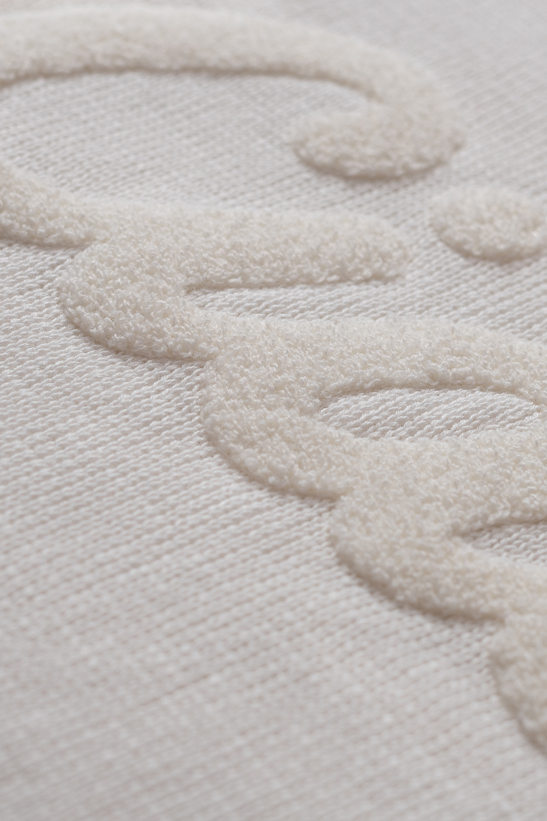 SWETER SADIE KREMOWY Z BAWEŁNY ORGANICZNEJ