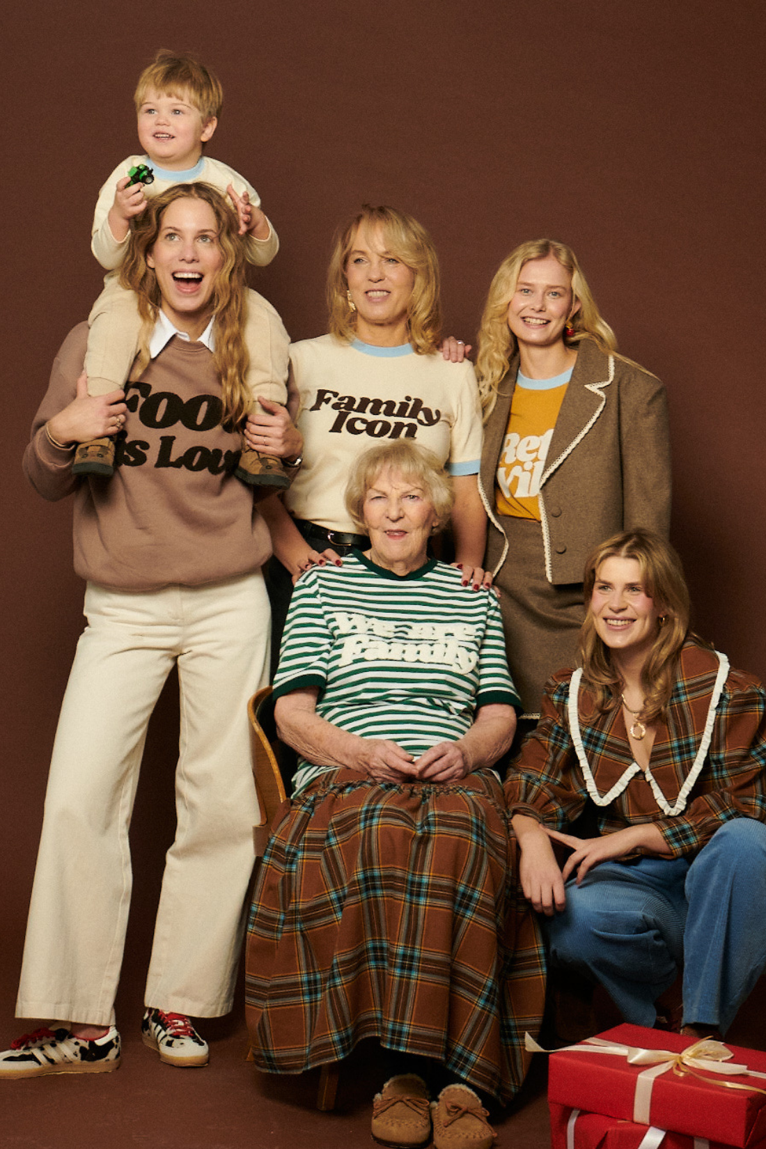 T-SHIRT WE ARE FAMILY STRIPED