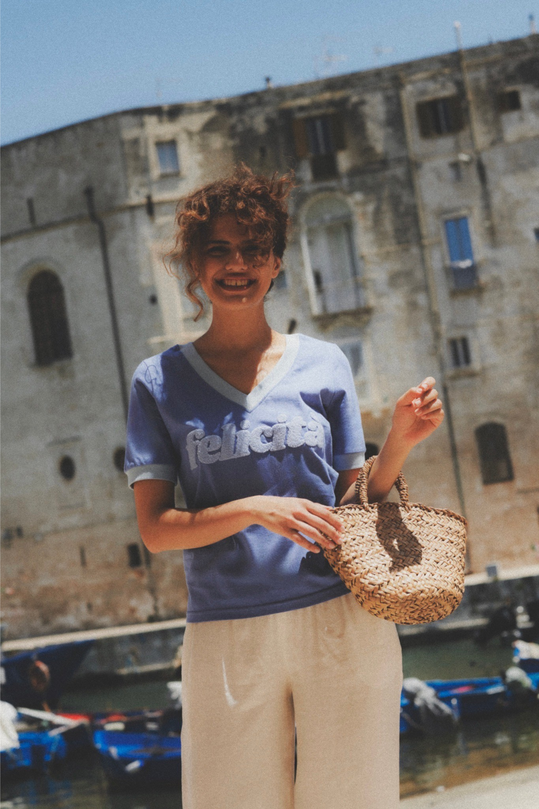 T-SHIRT V-NECK FELICITA NIEBIESKI