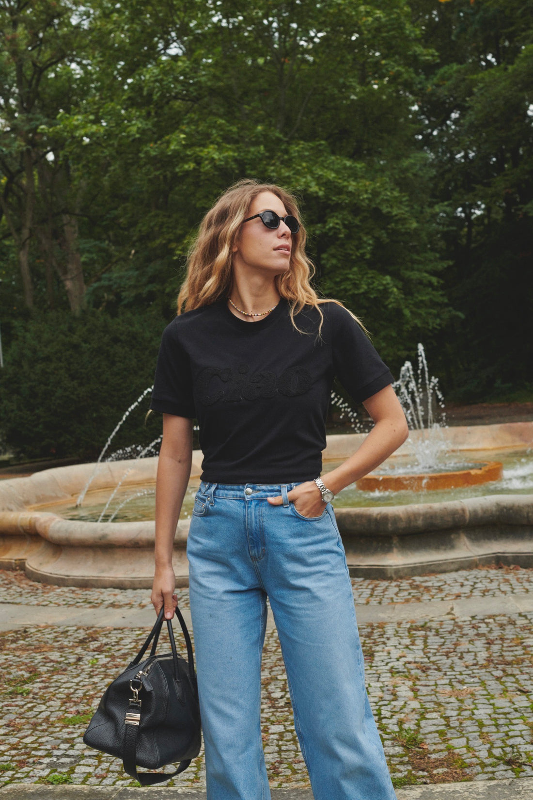T-SHIRT CIAO CZARNY CHENILLE